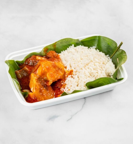 ShalomAfricanFood_WhiteRiceWBukaStew_2880x2304